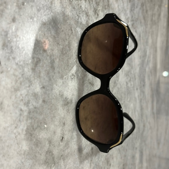 Prada sunglass - Picture 1 of 2